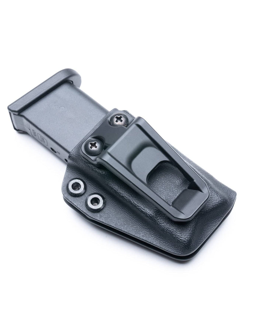 Black mag carrier 